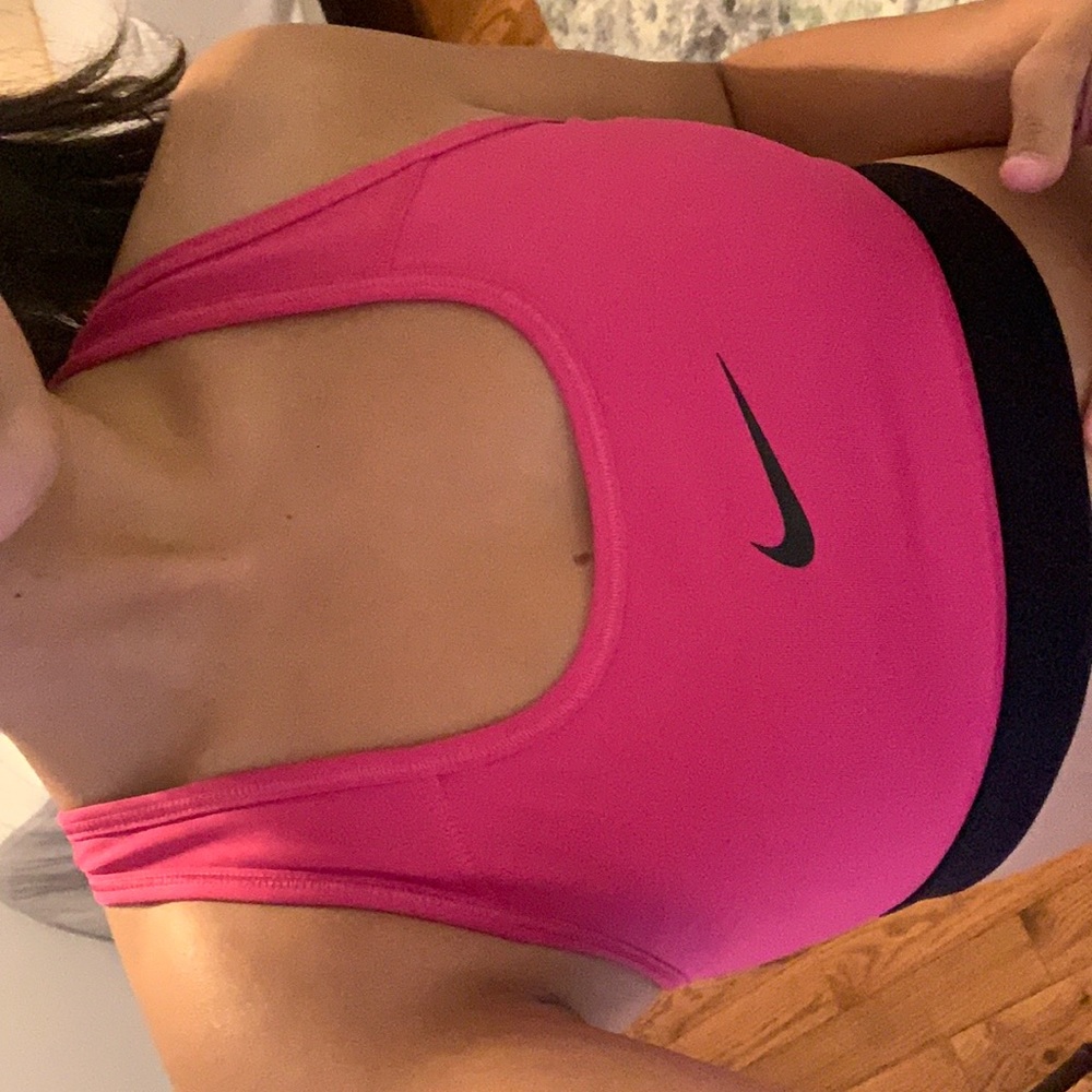nike sports bra